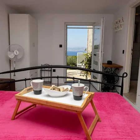 House Vicko Feriehus Supetar